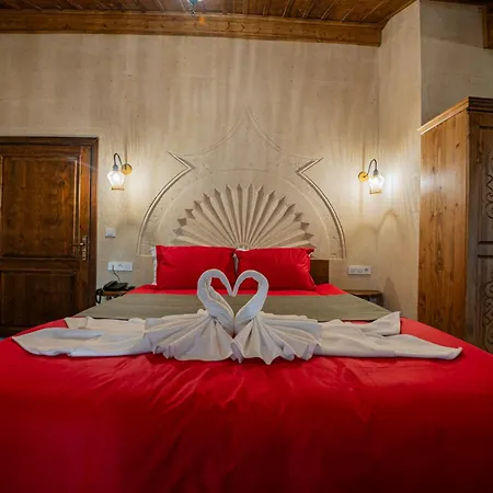 Remus Romulus Cappadocia * ウチヒサール